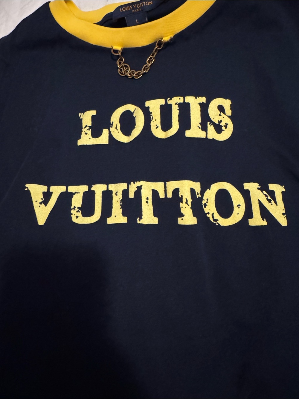 Authentic Louis Vuitton Black Tee with Yellow Logo - Picture 5 of 11